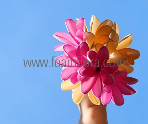 Tiare hair clip with flower