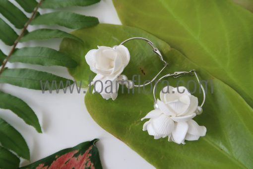 white hawaiian pikake earrings